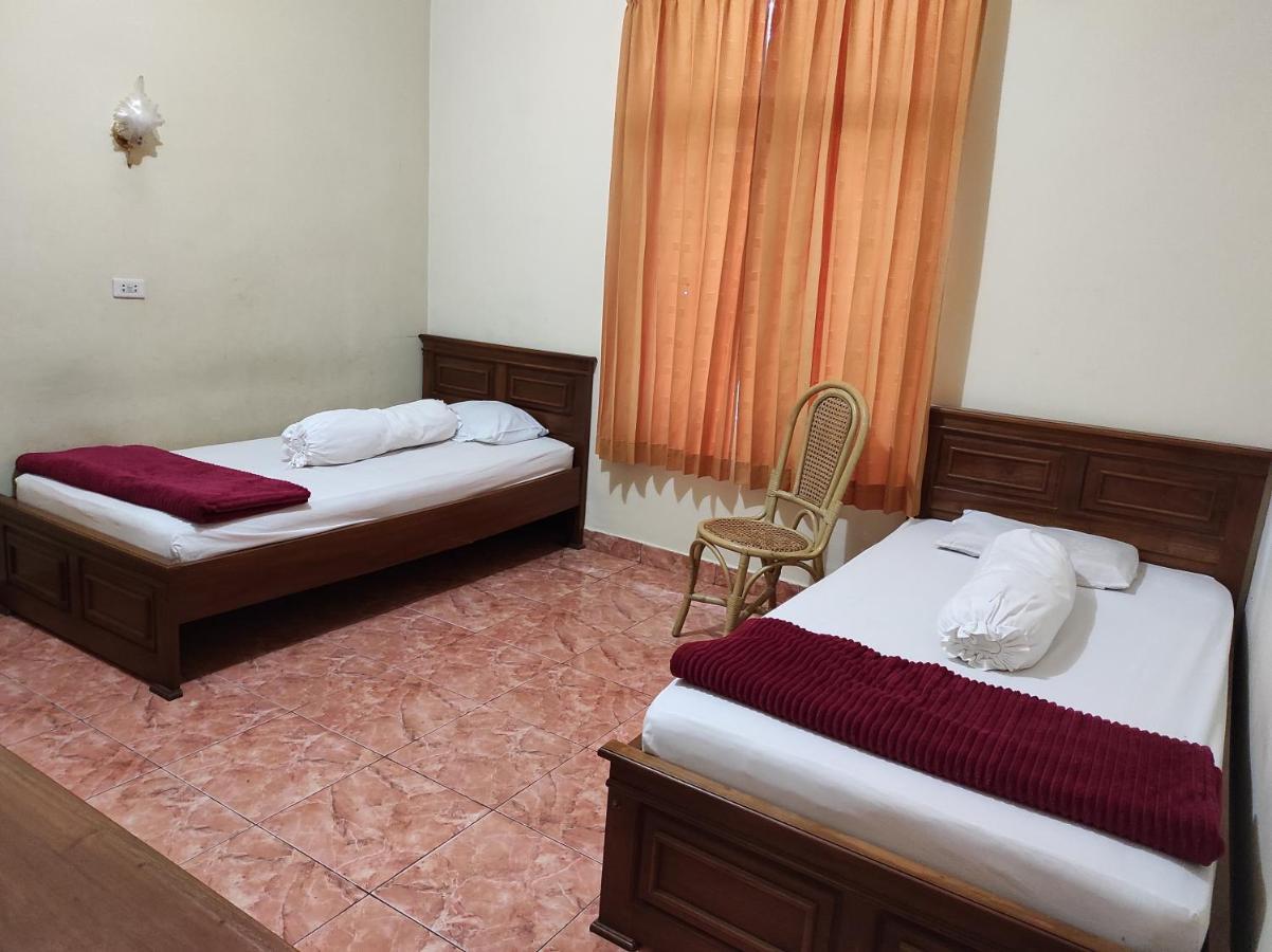 Hotel Randik Sekayu Exteriör bild