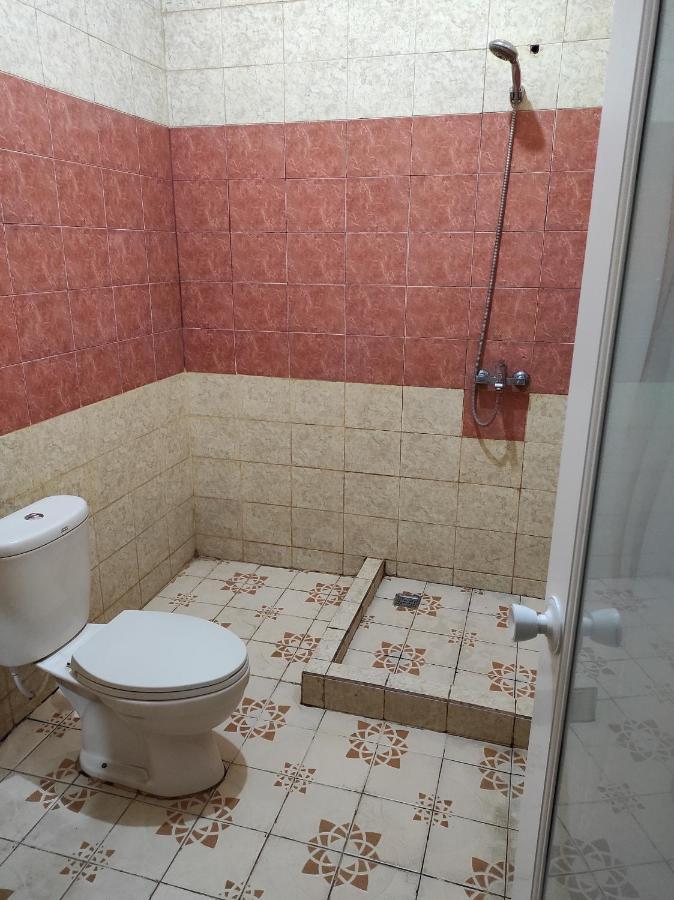 Hotel Randik Sekayu Exteriör bild